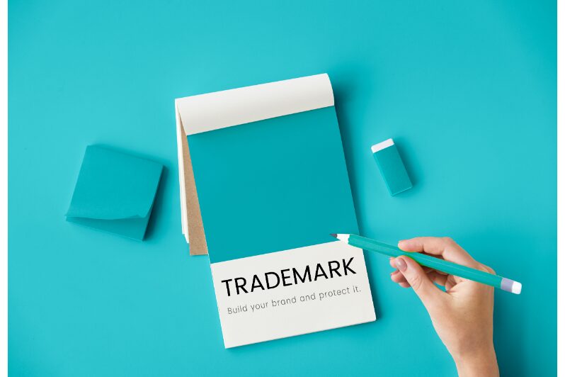 steps of registering a trademark in uae