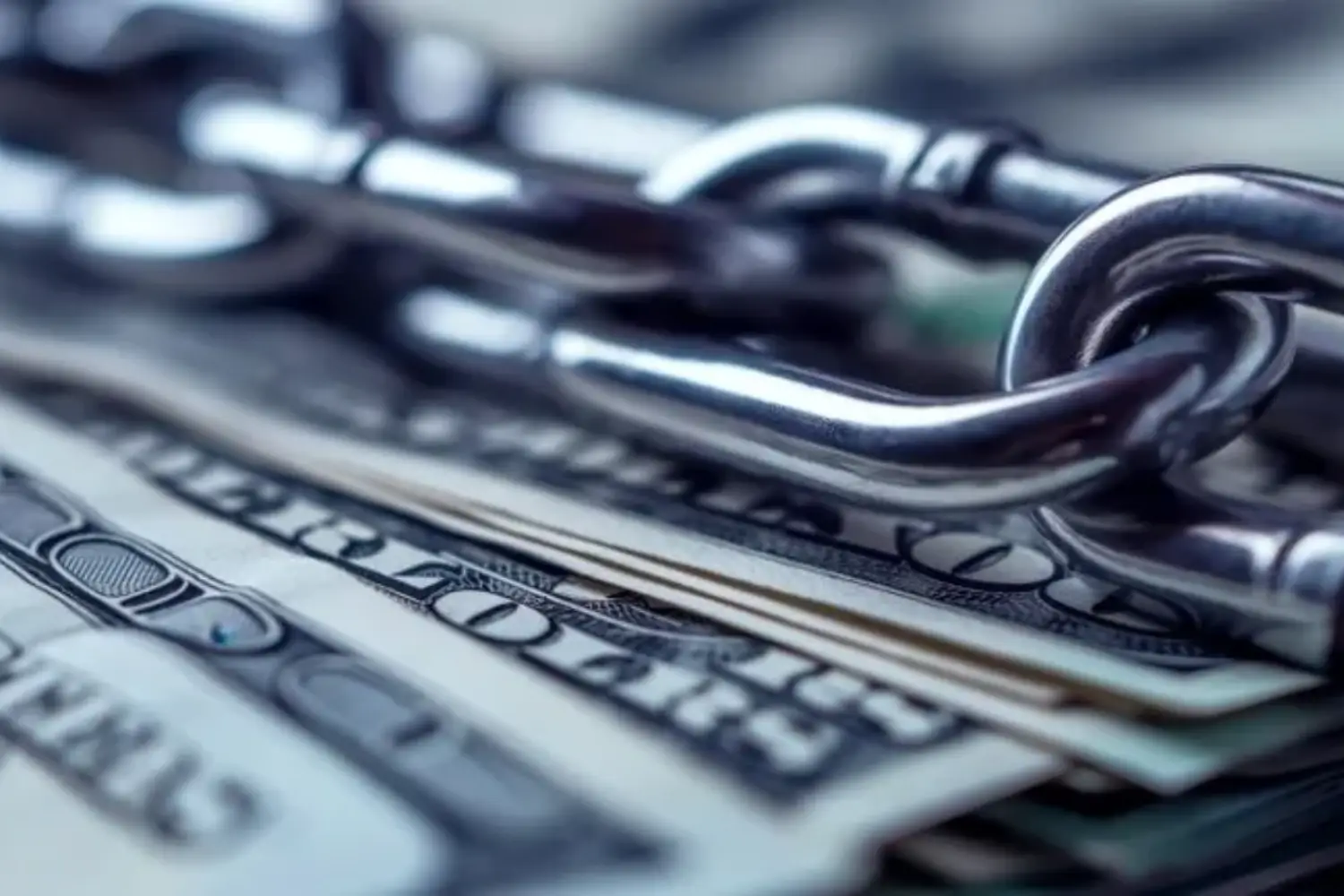 Anti Money Laundering Laws and Regulations in UAE