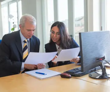 How to choose and auditor in dubai