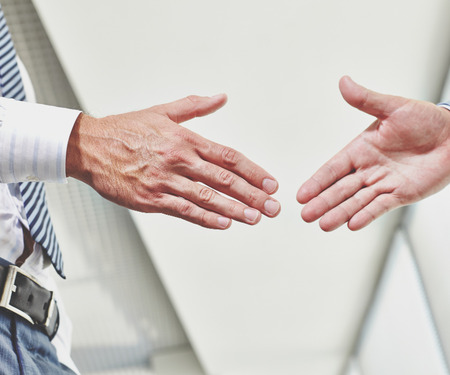 How Farahat and Co helps with bank account opening in UAE