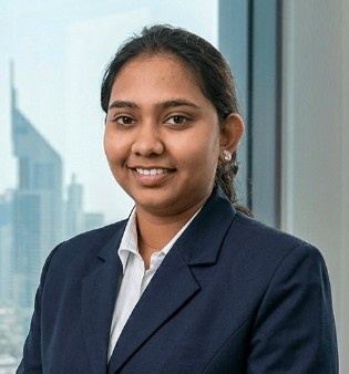 Nayomi Jayaweera Tax Manager Farahat & Co.